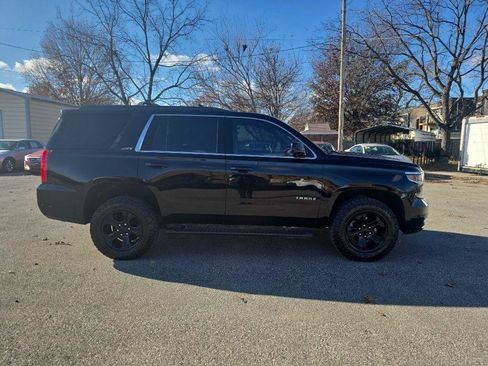Used 2017 Chevrolet Tahoe LT w/ Z71 Midnight Edition AWD/4WD image 8