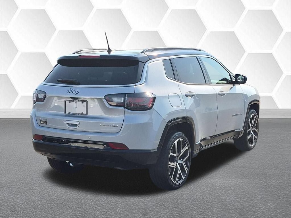 Certified 2025 Jeep Compass Limited w/ Elite Group AWD/4WD image 3