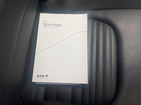 Certified 2023 Kia Sportage SX image 27
