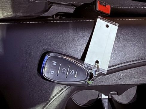 Used 2019 Chevrolet Camaro LT image 34