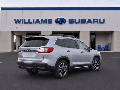 Used 2025 Subaru Ascent Touring w/ Popular Package #2 AWD/4WD image 4