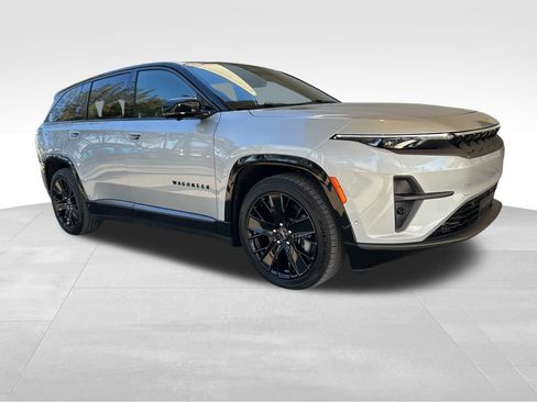 Used 2024 Jeep Wagoneer Launch Edition image 2