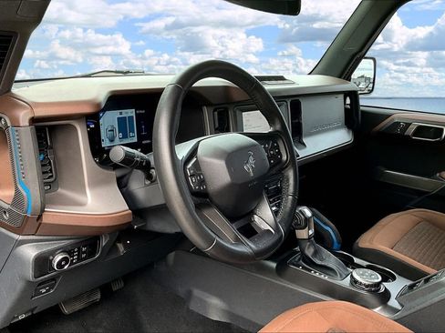 Used 2023 Ford Bronco Outer Banks AWD/4WD image 19