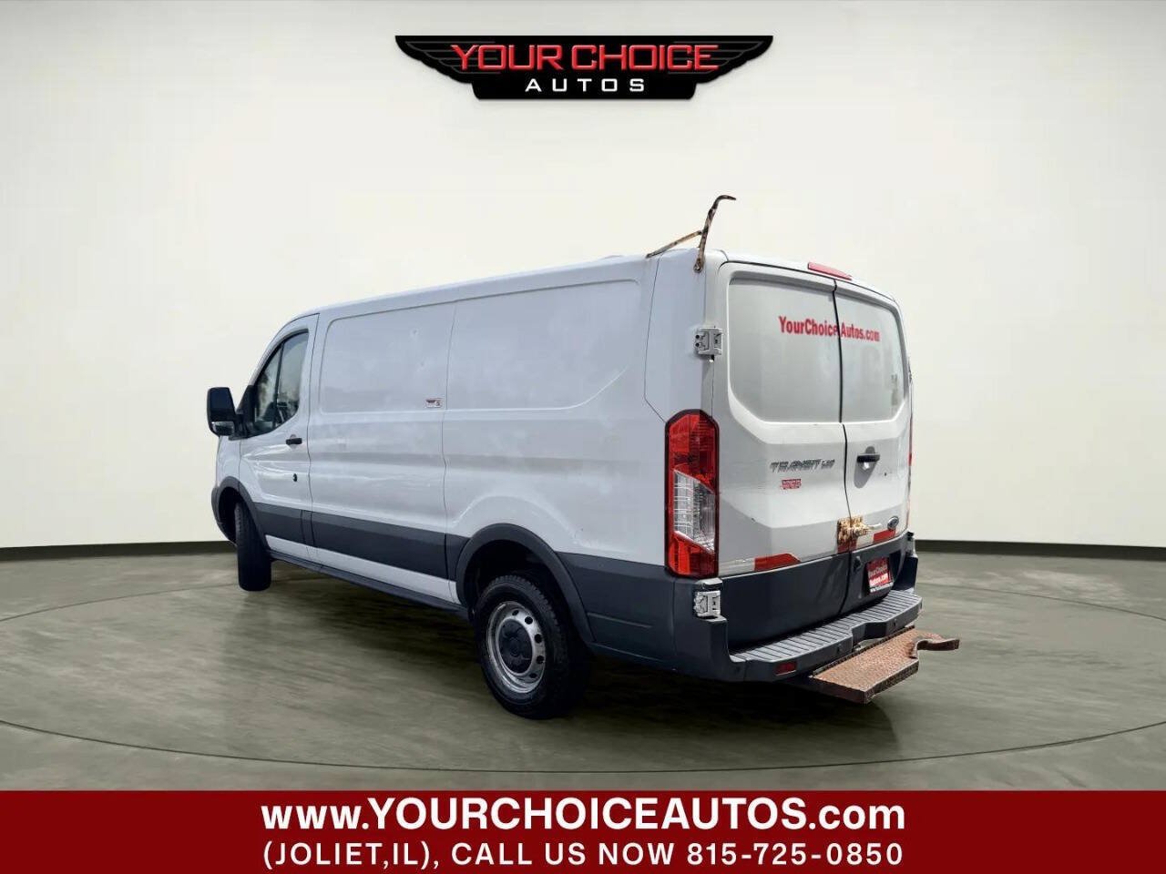 Used 2016 Ford Transit 250 130 Low Roof RWD image 3