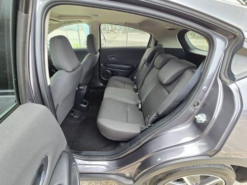 Used 2021 Honda HR-V EX image 11