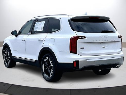 Used 2023 Kia Telluride S w/ S Sunroof Package image 7