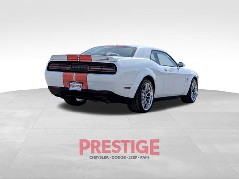 Used 2022 Dodge Challenger R/T Scat Pack image 9