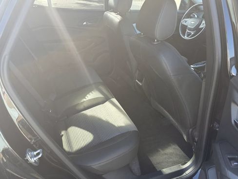 Used 2024 Chevrolet Trax LT w/ Driver Confidence Package FWD image 7