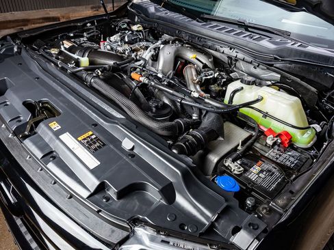 Used 2026 Ford F350 Platinum w/ Platinum Plus Package image 41