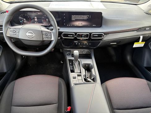 New 2026 Nissan Sentra SR image 8