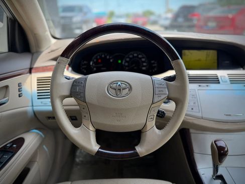 Used 2009 Toyota Avalon XL FWD image 10