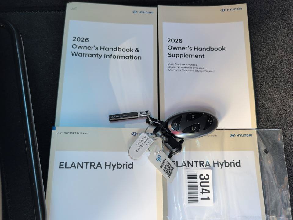 Used 2026 Hyundai Elantra Hybrid FWD image 34