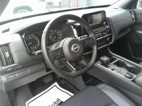 Used 2024 Nissan Pathfinder Rock Creek AWD/4WD image 20