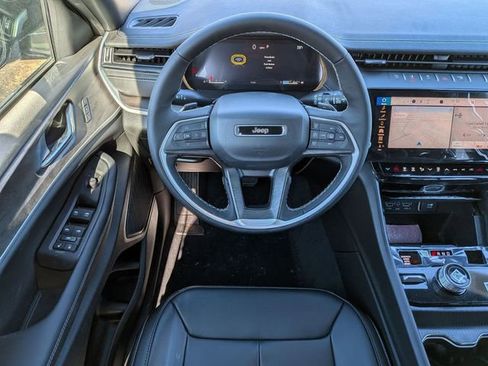 New 2026 Jeep Grand Cherokee Limited image 15