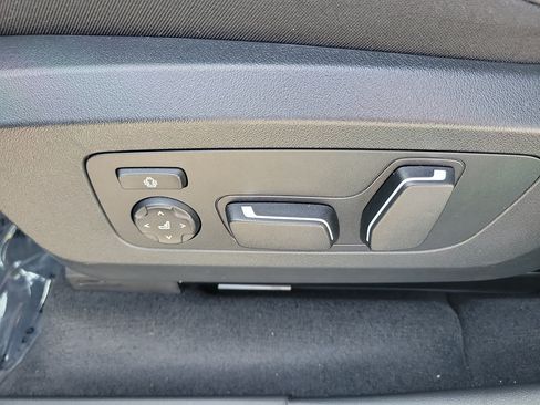 Used 2026 BMW X3 xDrive30i w/ Convenience Package AWD/4WD image 19