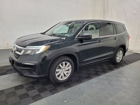 Used 2019 Honda Pilot LX image 2
