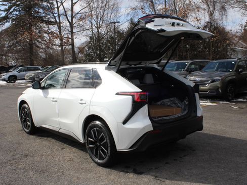 New 2026 Subaru Solterra Premium image 8