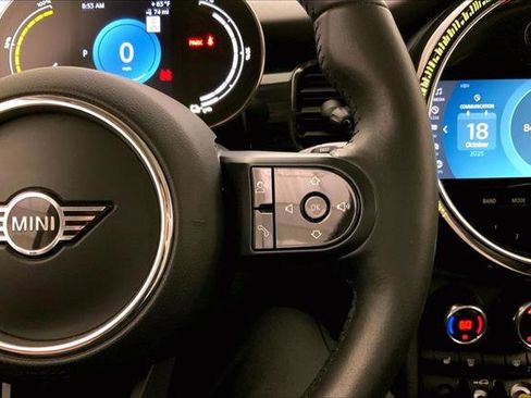 Used 2022 MINI Cooper SE image 19