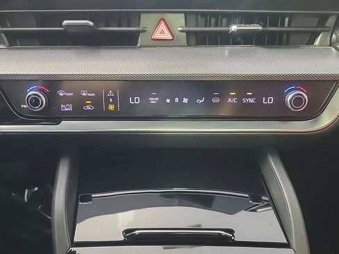 Used 2023 Kia Sportage SX Prestige image 32