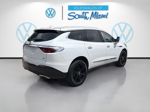 Used 2024 Buick Enclave Essence w/ Sport Touring Edition FWD image 7