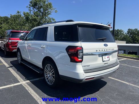 Used 2023 Ford Expedition Limited AWD/4WD image 2