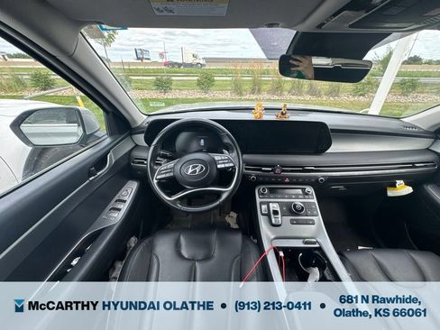 Used 2023 Hyundai Palisade SEL FWD image 3