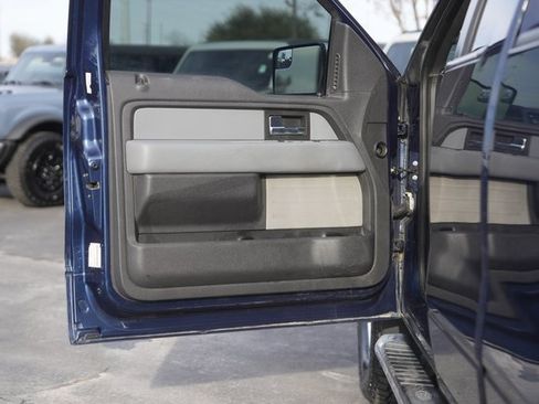 Used 2013 Ford F150 XLT w/ XLT Chrome Pkg image 30