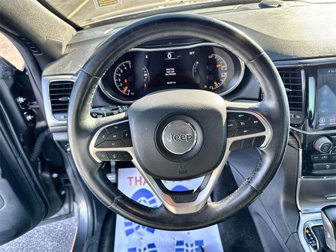 Used 2019 Jeep Grand Cherokee Altitude image 17