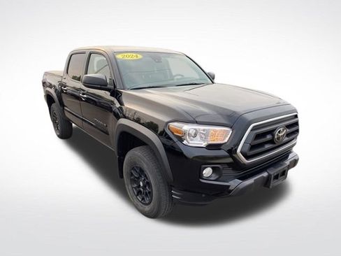 Used 2023 Toyota Tacoma SR5 w/ SX Package AWD/4WD image 10
