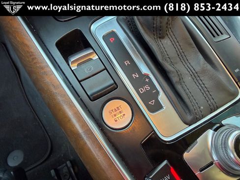 Used 2013 Audi Q5 3.0T Prestige image 25