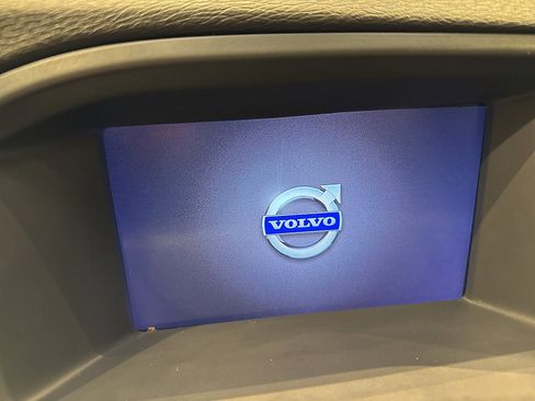 Used 2018 Volvo S60 T5 Dynamic w/ Vision Package image 43