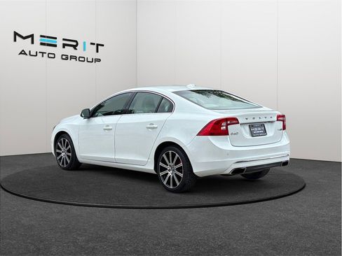 Used 2016 Volvo S60 T5 Inscription Platinum w/ Climate Package AWD/4WD image 7
