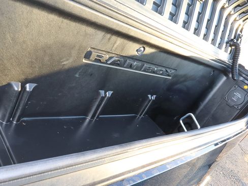 Used 2024 RAM 1500 Limited image 17