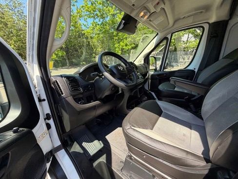 Used 2025 RAM ProMaster 2500 w/ Convenience Group FWD image 15