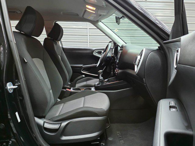 Used 2020 Kia Soul LX FWD image 15