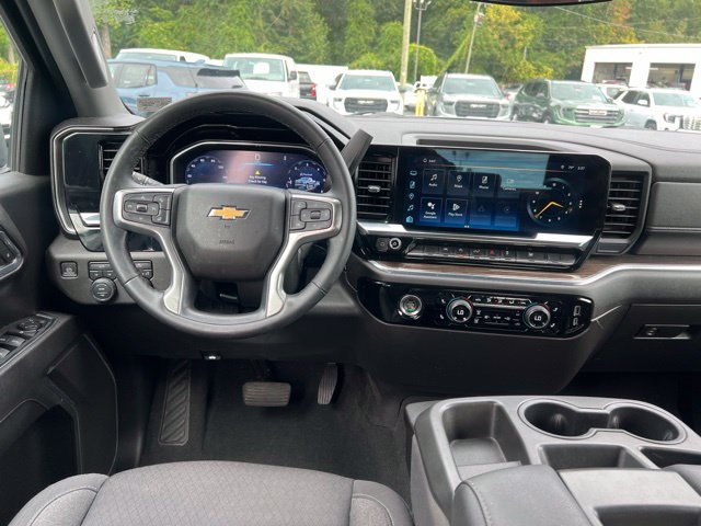 Used 2023 Chevrolet Silverado 1500 LT AWD/4WD image 9