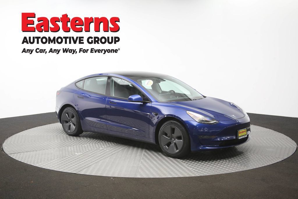 Used 2021 Tesla Model 3 Standard Range Plus RWD image 45