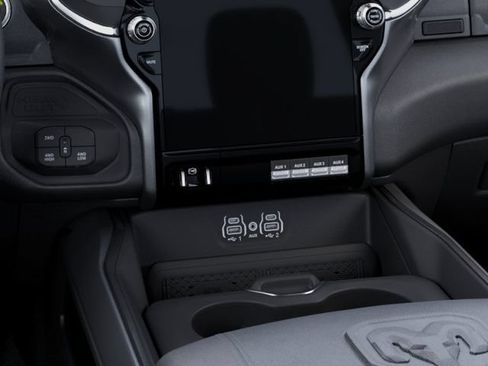 New 2026 RAM 3500 Laramie AWD/4WD image 24