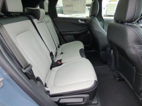 New 2025 Ford Escape SE w/ PHEV Premium Package image 7