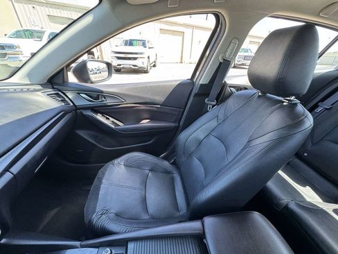 Used 2017 MAZDA MAZDA3 Grand Touring FWD image 30