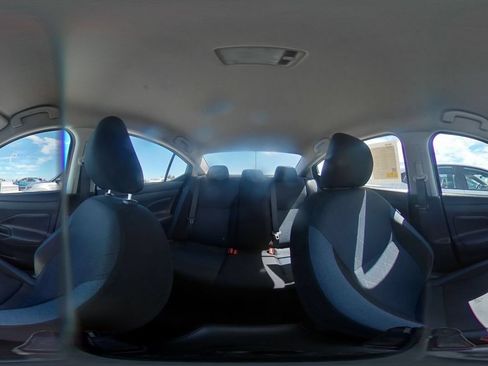 Used 2025 Nissan Versa SV FWD image 35
