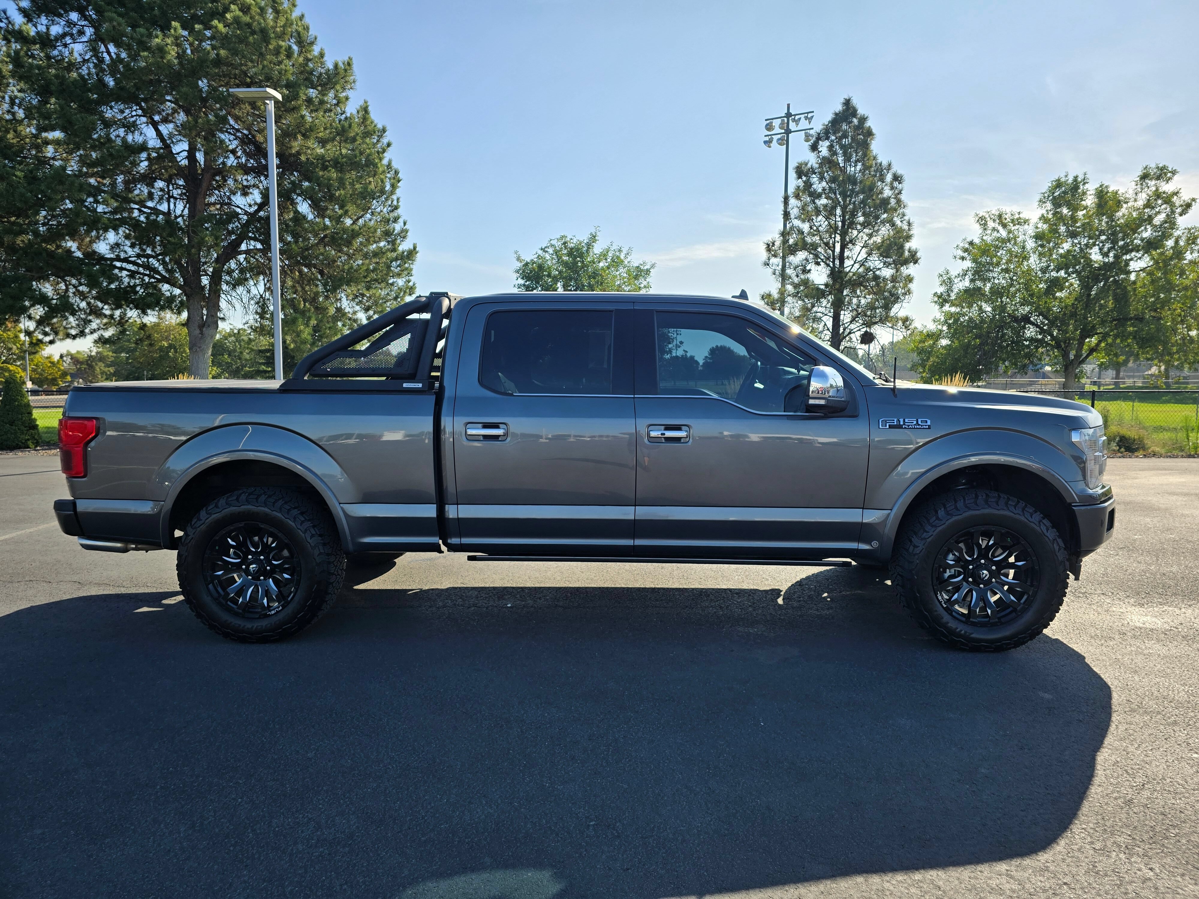 Used 2020 Ford F150 Platinum w/ Technology Package AWD/4WD image 3