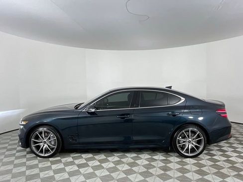 Used 2025 Genesis G70 2.5T RWD image 8