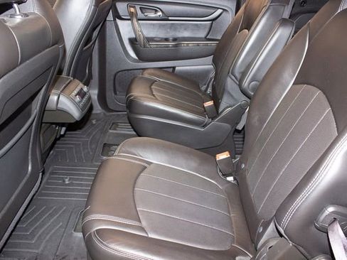 Used 2013 GMC Acadia SLT image 18