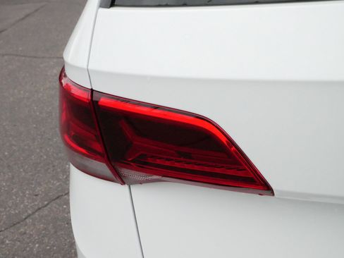 Certified 2024 Volkswagen Taos SEL image 17