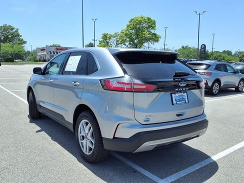 Certified 2023 Ford Edge SEL w/ Convenience Package AWD/4WD image 3