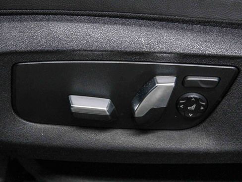 Certified 2023 BMW 530e w/ M Sport Package image 21