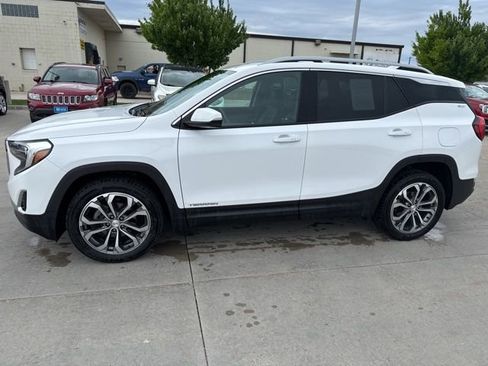 Used 2020 GMC Terrain SLT w/ Preferred Package AWD/4WD image 4
