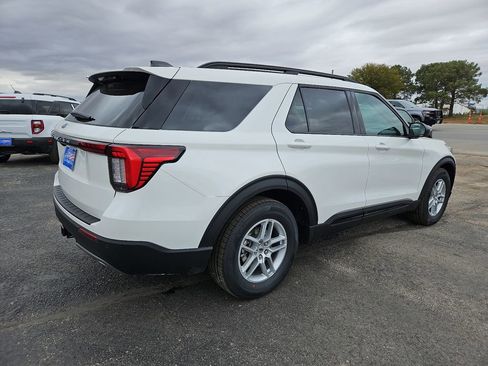 New 2026 Ford Explorer Active w/ Active Comfort Package image 13