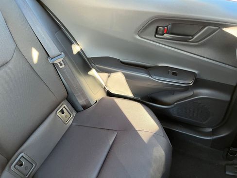 Used 2025 Toyota Prius LE image 35